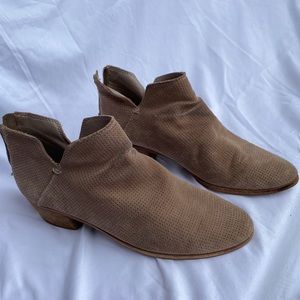 Dolce Vita Ankle Booties